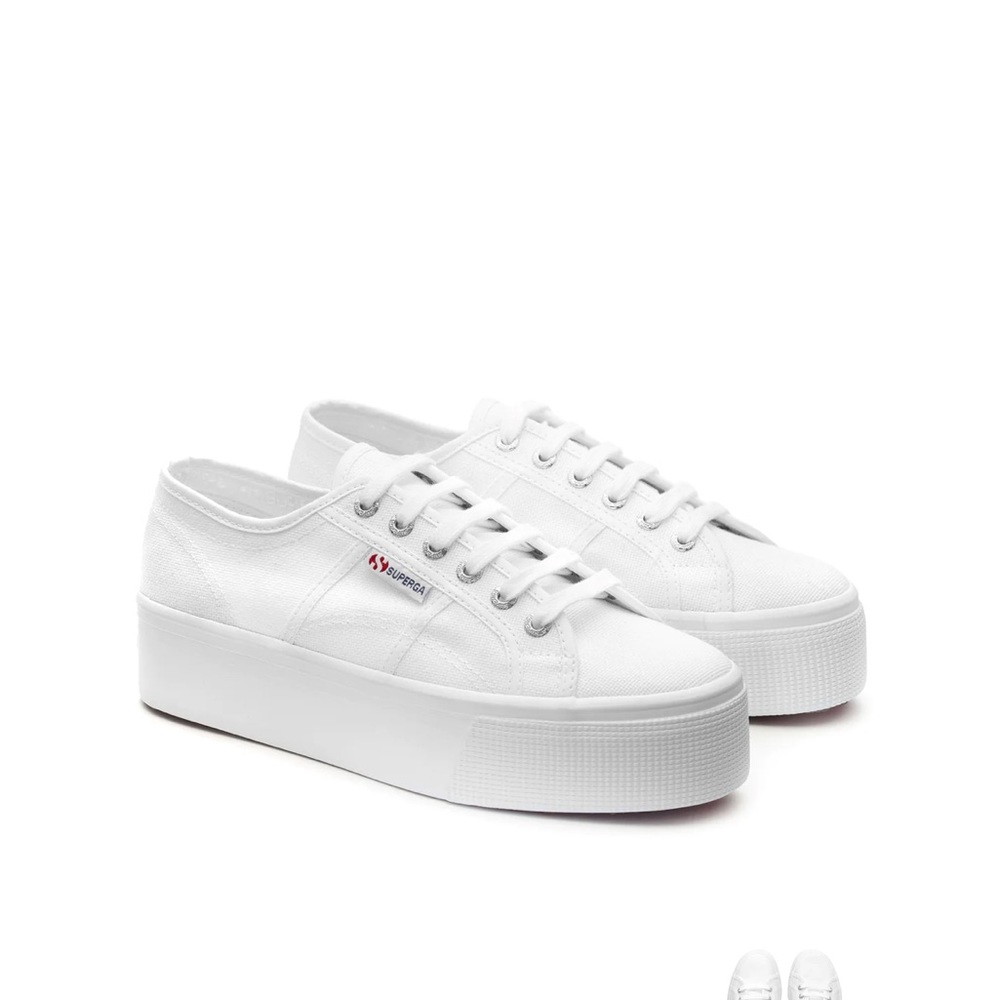 White platform supergas